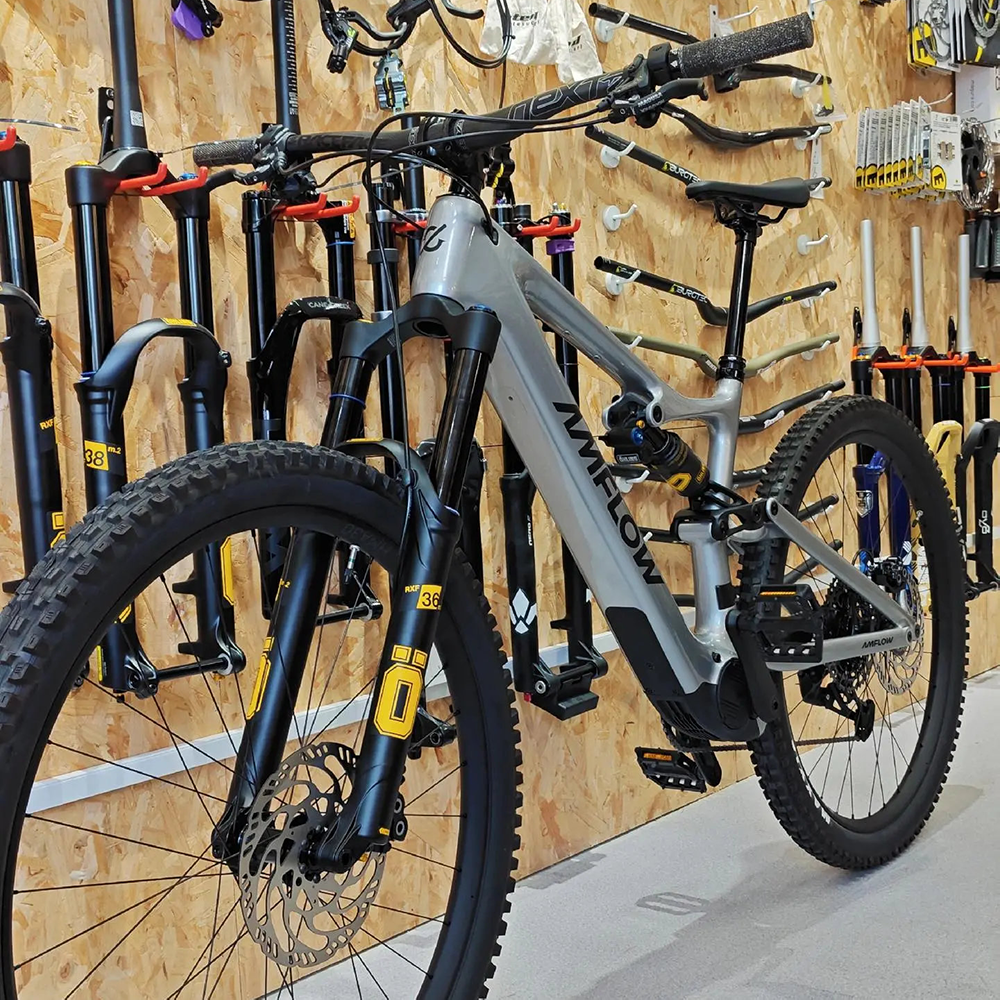 DJI Amflow PL Carbon eMTB (2026) – Silver, 800Wh