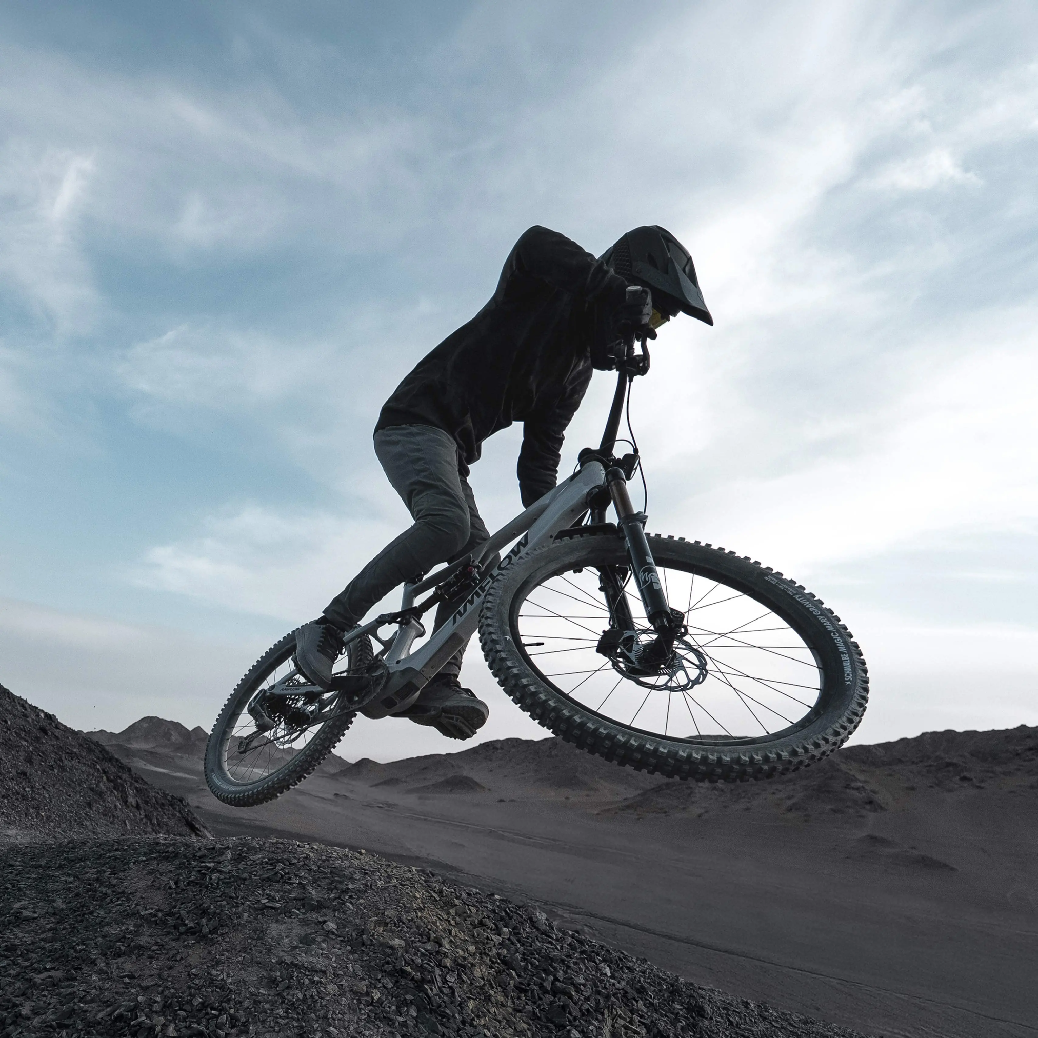 Amflow PX Carbon Pre-Order Deposit