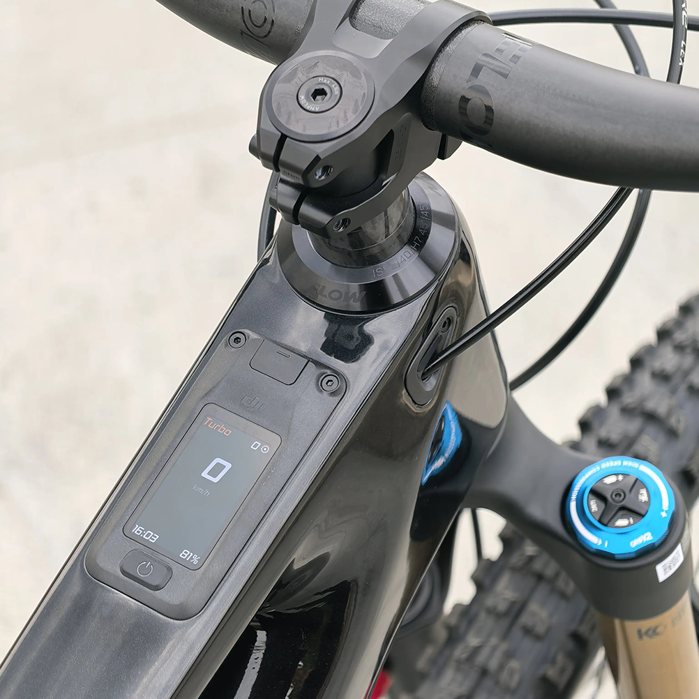 DJI Amflow PL Carbon Pro eMTB (2026) – Black, 800Wh